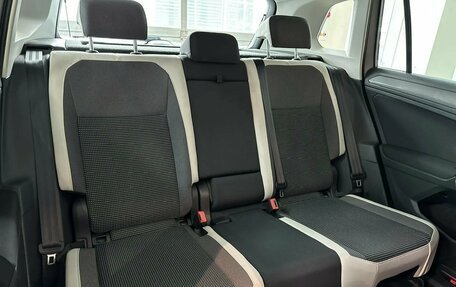 Volkswagen Tiguan II, 2019 год, 2 599 000 рублей, 29 фотография