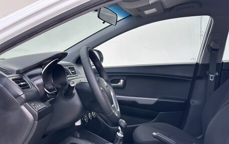 KIA Rio III рестайлинг, 2015 год, 1 000 000 рублей, 10 фотография