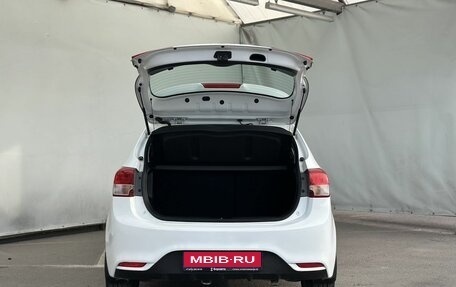 KIA Rio III рестайлинг, 2015 год, 1 000 000 рублей, 7 фотография