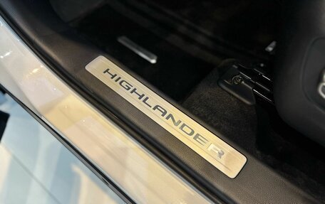 Toyota Highlander, 2026 год, 6 150 000 рублей, 9 фотография