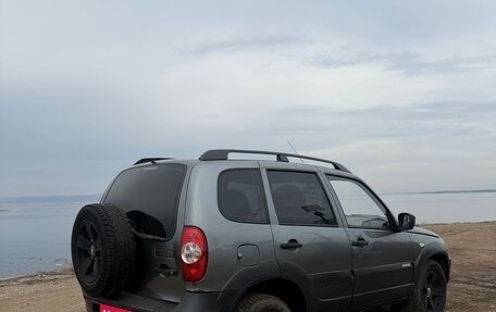 Chevrolet Niva I рестайлинг, 2014 год, 450 000 рублей, 3 фотография