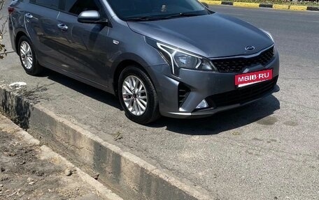 KIA Rio IV, 2020 год, 865 000 рублей, 3 фотография