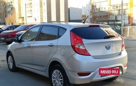 Hyundai Solaris II рестайлинг, 2012 год, 365 000 рублей, 11 фотография