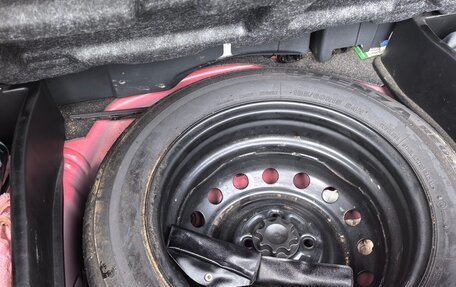 Toyota Yaris III рестайлинг, 2007 год, 12 фотография