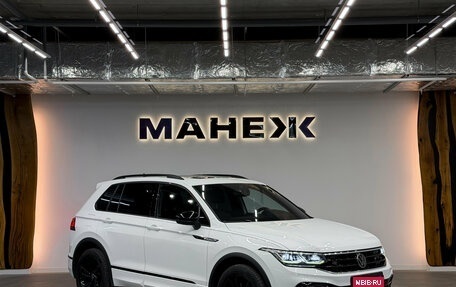 Volkswagen Tiguan II, 2021 год, 3 900 000 рублей, 1 фотография