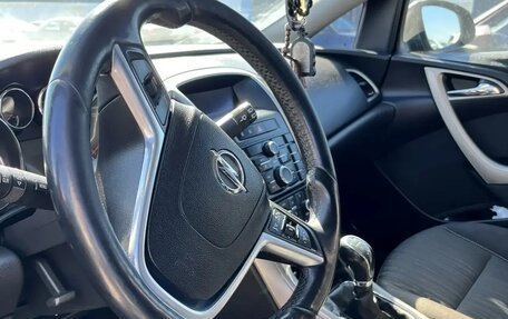 Opel Astra J, 2010 год, 480 000 рублей, 13 фотография