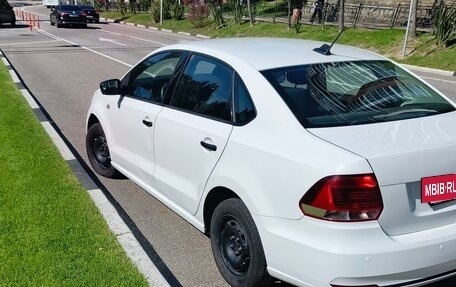 Volkswagen Polo VI (EU Market), 2018 год, 800 000 рублей, 3 фотография