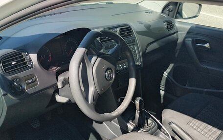 Volkswagen Polo VI (EU Market), 2018 год, 800 000 рублей, 14 фотография