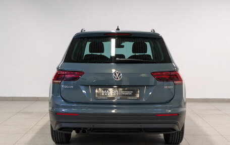 Volkswagen Tiguan II, 2020 год, 2 850 000 рублей, 6 фотография