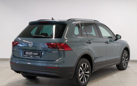 Volkswagen Tiguan II, 2020 год, 2 850 000 рублей, 5 фотография