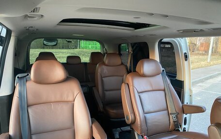 Hyundai Grand Starex Grand Starex I рестайлинг 2, 2019 год, 3 080 000 рублей, 18 фотография