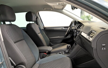 Volkswagen Tiguan II, 2020 год, 2 850 000 рублей, 23 фотография