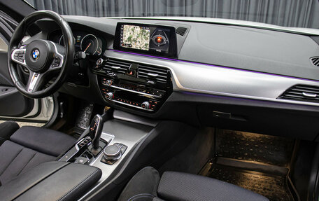 BMW 5 серия, 2019 год, 4 298 000 рублей, 11 фотография