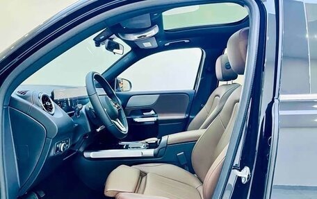 Mercedes-Benz GLB, 2023 год, 2 657 000 рублей, 6 фотография
