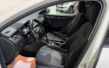 Skoda Octavia, 2018 год, 1 850 000 рублей, 18 фотография