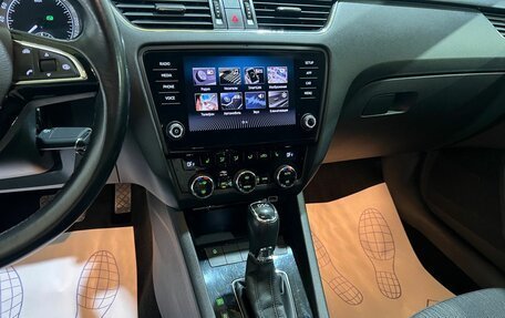 Skoda Octavia, 2018 год, 1 850 000 рублей, 36 фотография