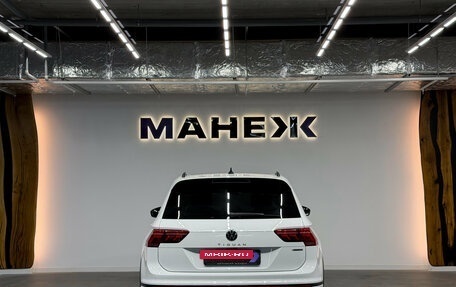 Volkswagen Tiguan II, 2021 год, 3 900 000 рублей, 5 фотография