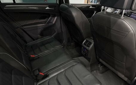 Volkswagen Tiguan II, 2021 год, 3 900 000 рублей, 20 фотография