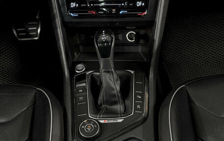 Volkswagen Tiguan II, 2021 год, 3 900 000 рублей, 13 фотография