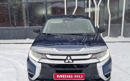 Mitsubishi Outlander III рестайлинг 3, 2015 год, 1 567 000 рублей, 1 фотография