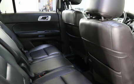 Ford Explorer VI, 2015 год, 2 199 990 рублей, 26 фотография