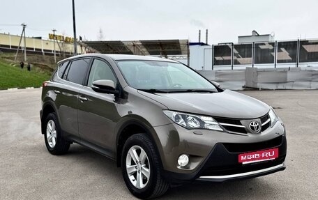 Toyota RAV4, 2013 год, 1 970 000 рублей, 3 фотография