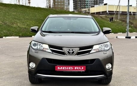 Toyota RAV4, 2013 год, 1 970 000 рублей, 2 фотография