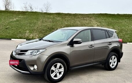 Toyota RAV4, 2013 год, 1 970 000 рублей, 9 фотография