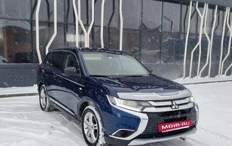 Mitsubishi Outlander III рестайлинг 3, 2015 год, 1 567 000 рублей, 2 фотография