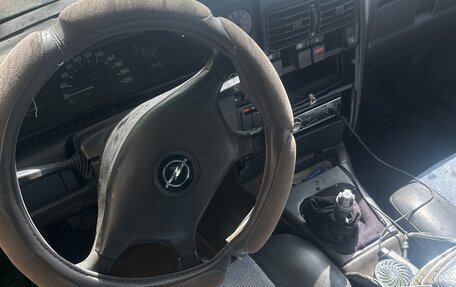 Opel Omega A, 1990 год, 40 000 рублей, 4 фотография