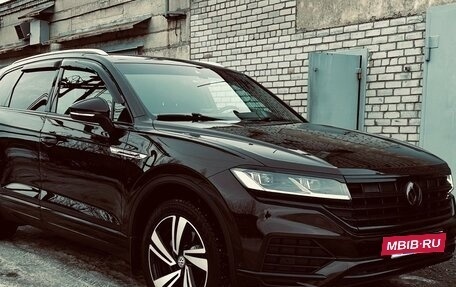 Volkswagen Touareg III, 2019 год, 6 500 000 рублей, 3 фотография