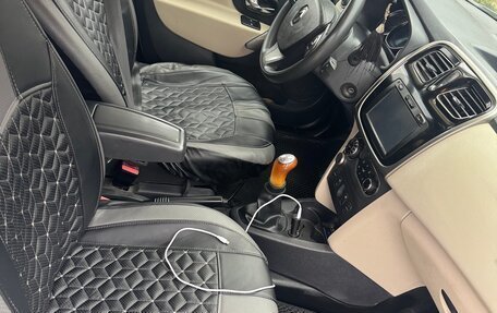 Renault Logan II, 2015 год, 650 000 рублей, 8 фотография