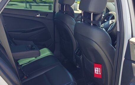 Hyundai Tucson III, 2018 год, 2 499 000 рублей, 13 фотография