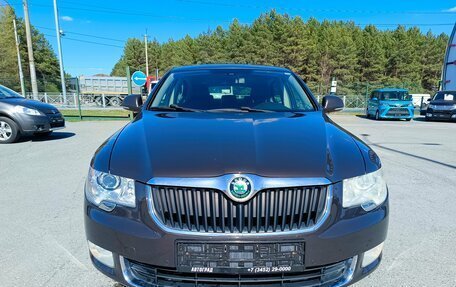 Skoda Superb III рестайлинг, 2010 год, 999 995 рублей, 2 фотография
