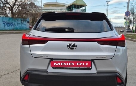 Lexus UX I, 2021 год, 3 200 000 рублей, 2 фотография