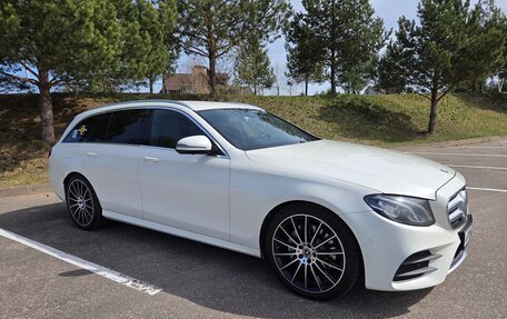 Mercedes-Benz E-Класс, 2018 год, 3 500 000 рублей, 2 фотография