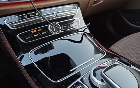 Mercedes-Benz E-Класс, 2018 год, 3 500 000 рублей, 22 фотография