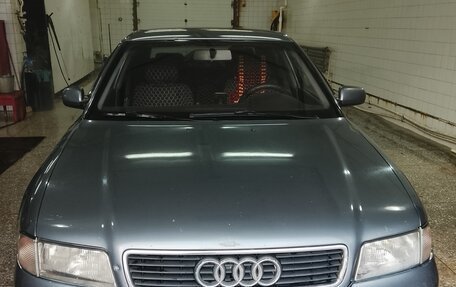 Audi A4, 1999 год, 500 000 рублей, 1 фотография