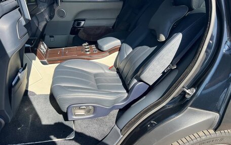 Land Rover Range Rover IV рестайлинг, 2015 год, 4 000 000 рублей, 19 фотография