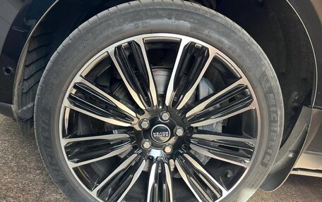 Land Rover Range Rover IV рестайлинг, 2015 год, 4 000 000 рублей, 26 фотография