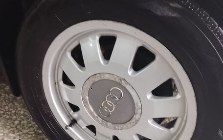 Audi A4, 1999 год, 500 000 рублей, 2 фотография