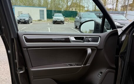 Volkswagen Touareg III, 2015 год, 3 600 000 рублей, 7 фотография