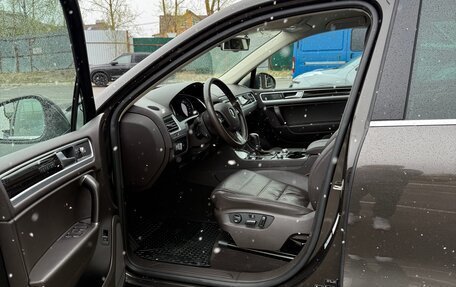 Volkswagen Touareg III, 2015 год, 3 600 000 рублей, 8 фотография