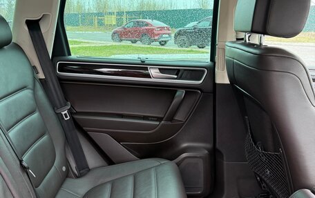 Volkswagen Touareg III, 2015 год, 3 600 000 рублей, 15 фотография