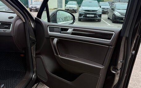 Volkswagen Touareg III, 2015 год, 3 600 000 рублей, 13 фотография