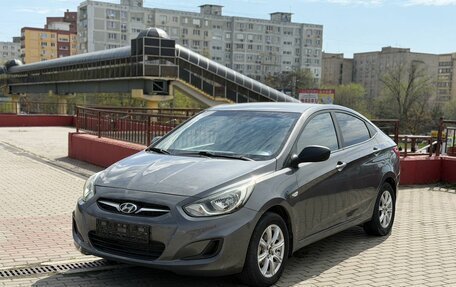 Hyundai Solaris II рестайлинг, 2013 год, 1 200 000 рублей, 3 фотография