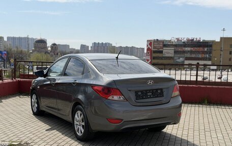 Hyundai Solaris II рестайлинг, 2013 год, 1 200 000 рублей, 4 фотография