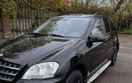 Mercedes-Benz M-Класс, 2011 год, 1 800 000 рублей, 2 фотография
