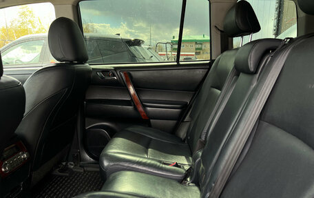 Toyota Highlander III, 2012 год, 2 150 000 рублей, 24 фотография