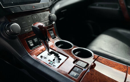 Toyota Highlander III, 2012 год, 2 150 000 рублей, 20 фотография
